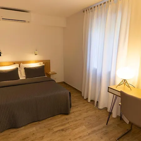 Aparthotel In *