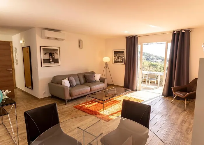 Aparthotel In Erbalunga (Corsica)