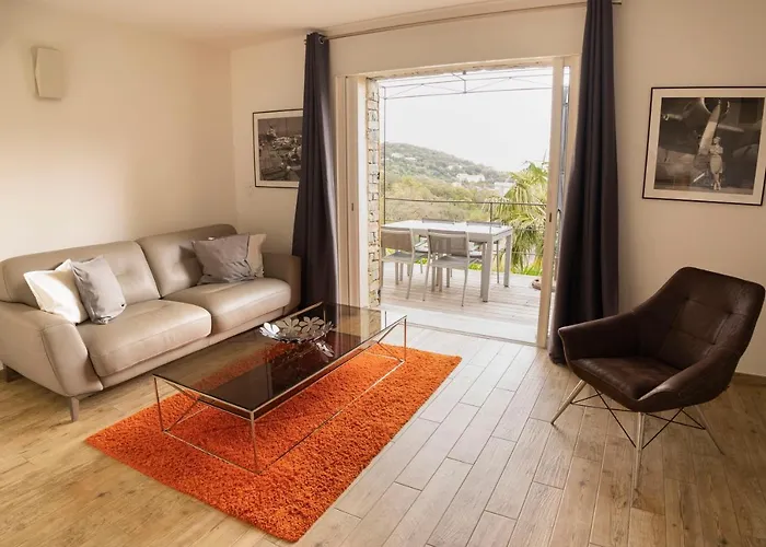 In 4* Erbalunga (Corsica)